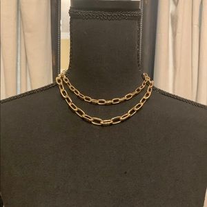 3/25 💵 2 separate gold necklaces